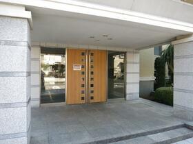 15/16 エントランス