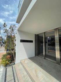 2/3 エントランス