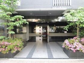 2/2 エントランス