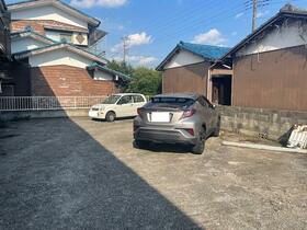 2/2 駐車場