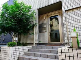 2/2 エントランス