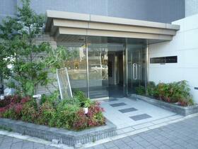 2/2 エントランス