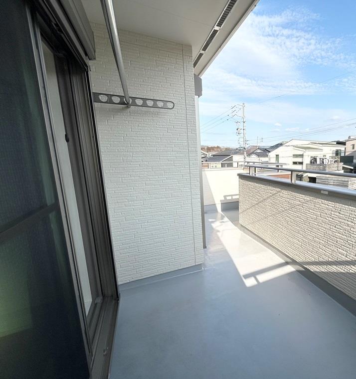 13/19 バルコニー