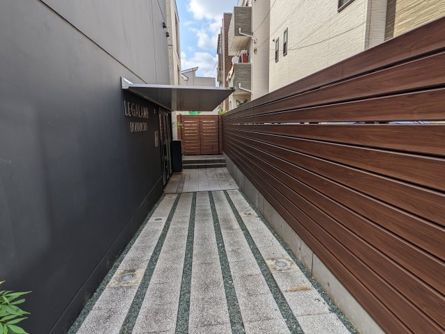 2/2 エントランス