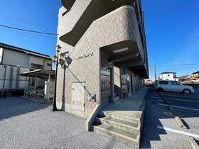 16/18 エントランス