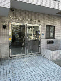 2/2 エントランス