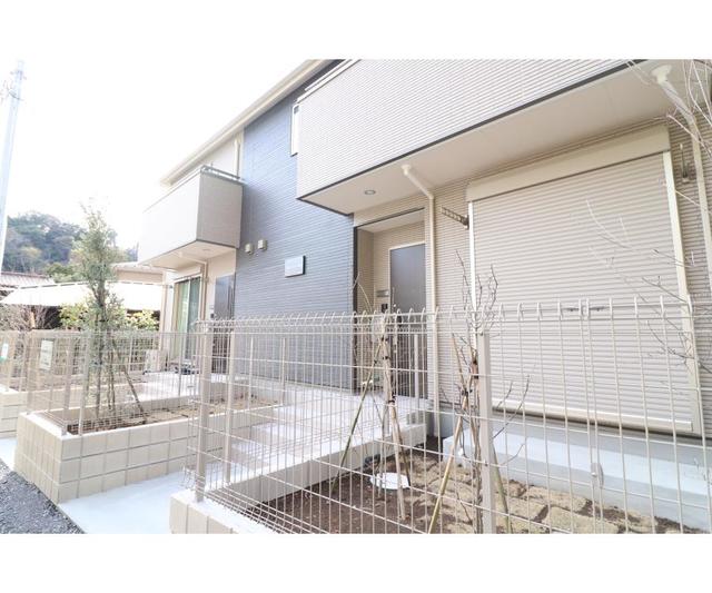 24/30 エントランス