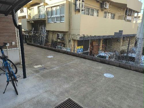 13/16 エントランス