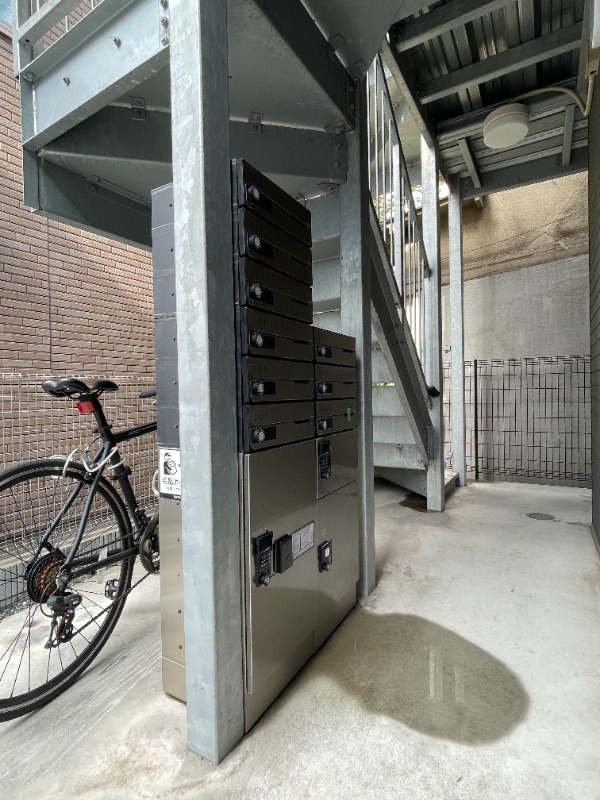 17/27 エントランス