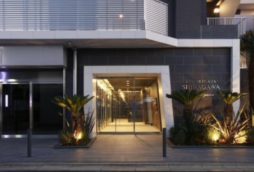 14/15 エントランス