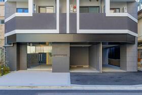 15/16 エントランス