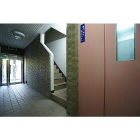 2/4 エントランス