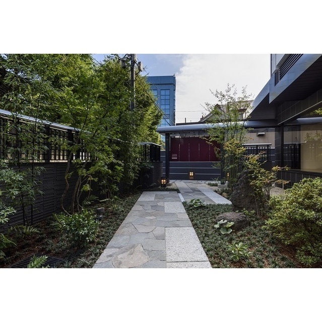 3/7 エントランス