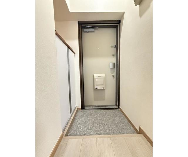 13/29 玄関