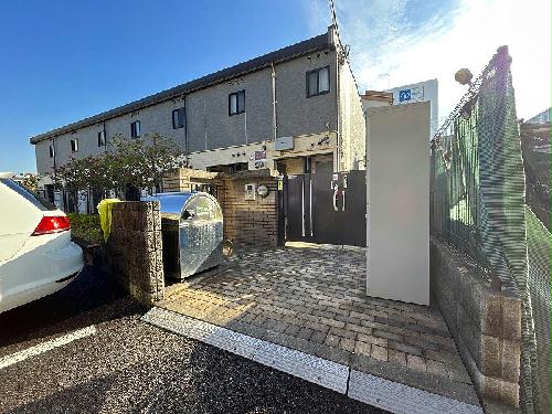 2/2 エントランス