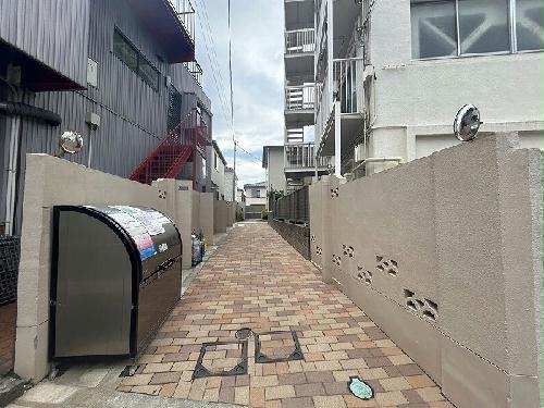 14/14 エントランス