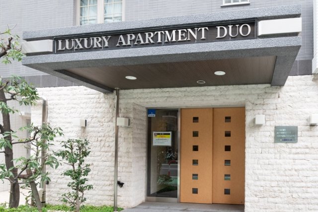 16/19 エントランス