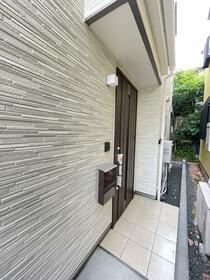 16/16 エントランス