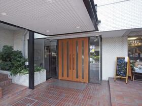 2/2 エントランス