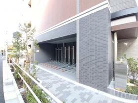 2/2 エントランス