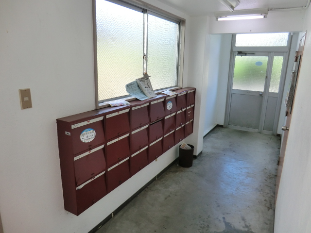 22/30 エントランス