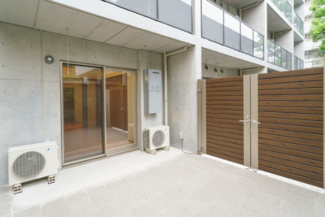 13/21 バルコニー