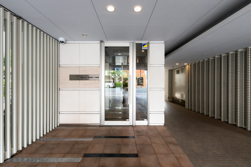 15/15 エントランス