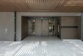 2/2 エントランス