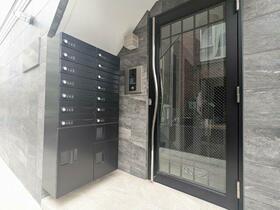 14/15 エントランス