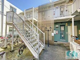 16/20 エントランス