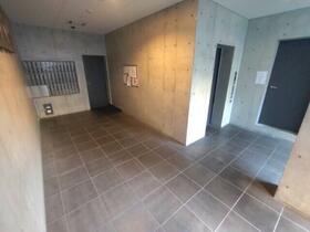 2/3 エントランス