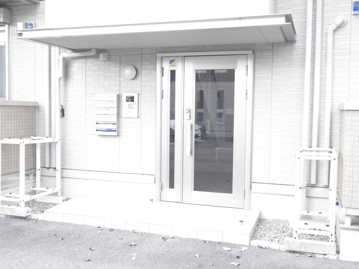 19/25 エントランス