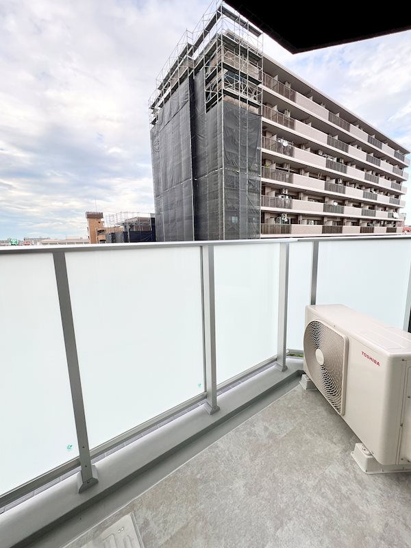 13/19 バルコニー