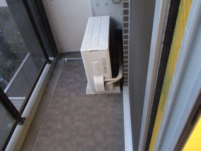 13/18 バルコニー