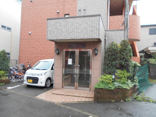 21/23 エントランス