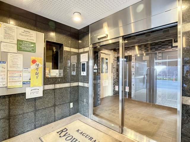 3/4 エントランス