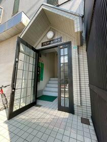 16/16 エントランス