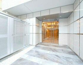 2/2 エントランス