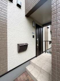 2/2 エントランス