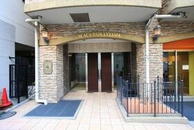 3/3 エントランス