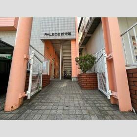 14/14 エントランス