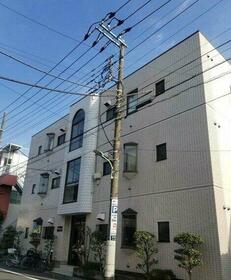 16/16 エントランス