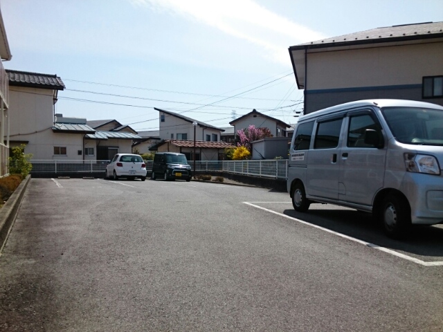 14/20 駐車場