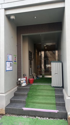 2/2 エントランス