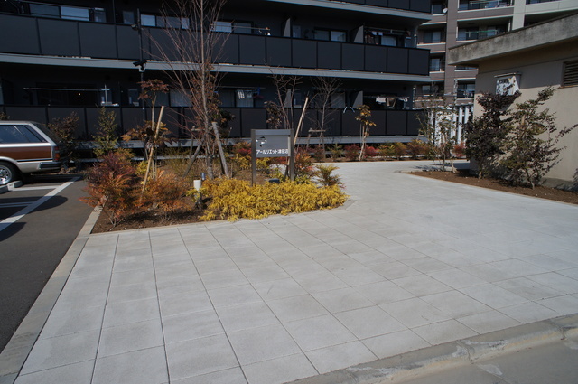 2/2 エントランス