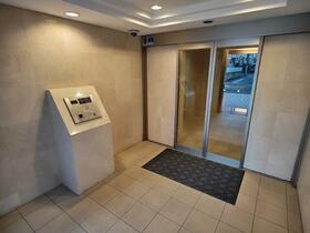 2/3 エントランス