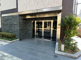 4/4 エントランス