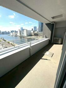 13/14 バルコニー