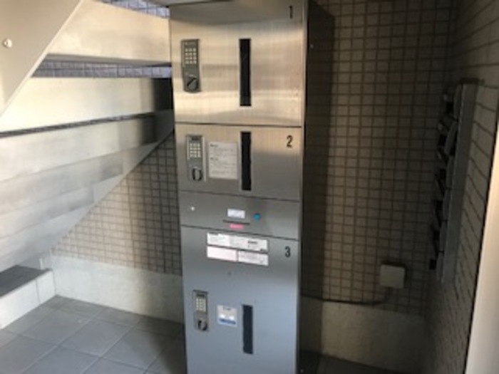 3/8 エントランス