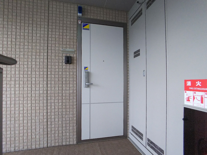 18/22 エントランス